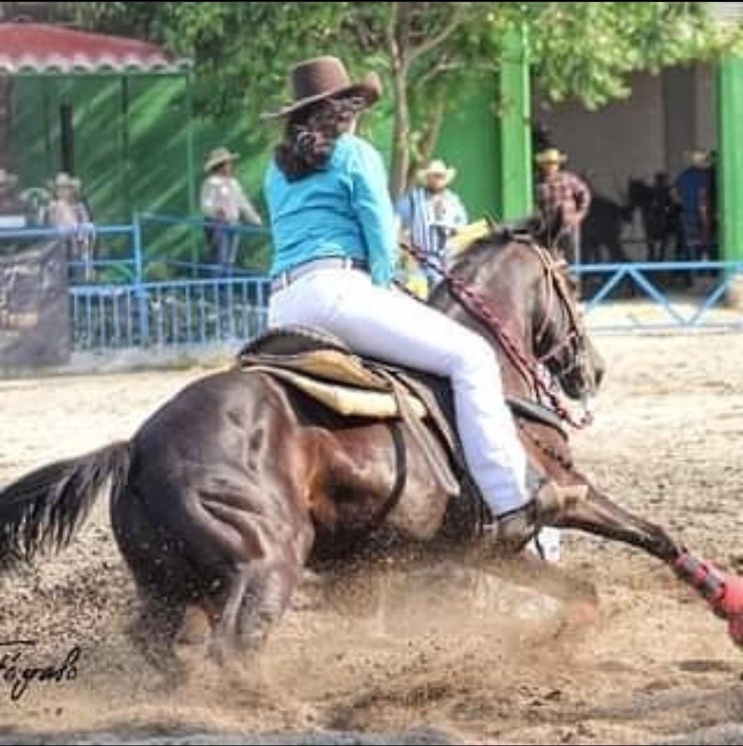 Cross Lives Rodeo Team