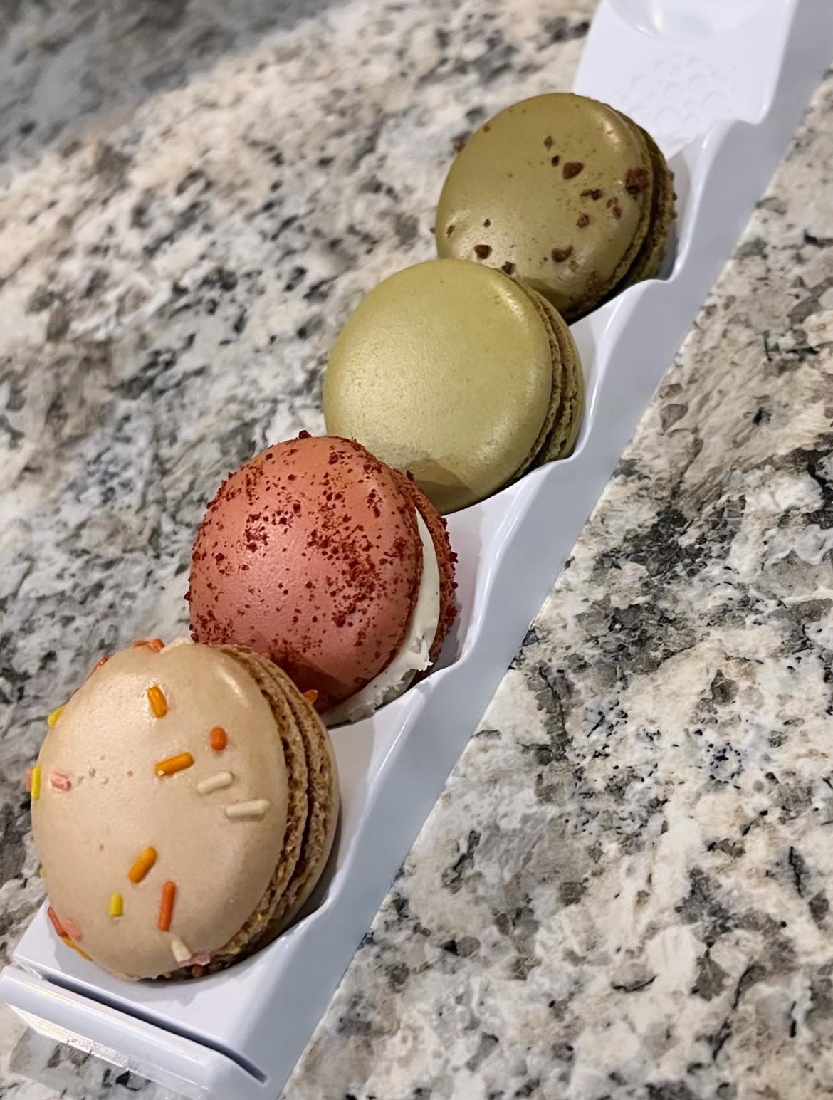 Tru Teas - Do you know what goes well with tea? Macarons.... | Facebook