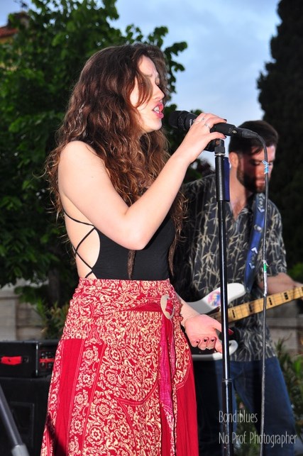 Rachel Reyes & The Fireballs