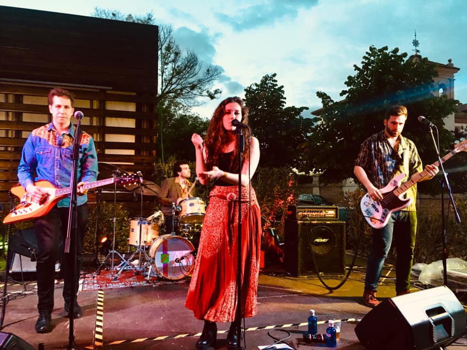 Rachel Reyes & The Fireballs