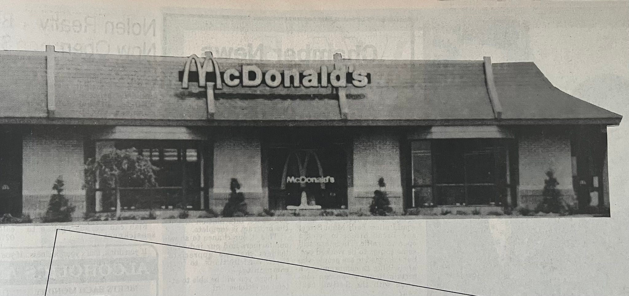 1990-McDonald's opens: Who remembers? When did the Playland get added?