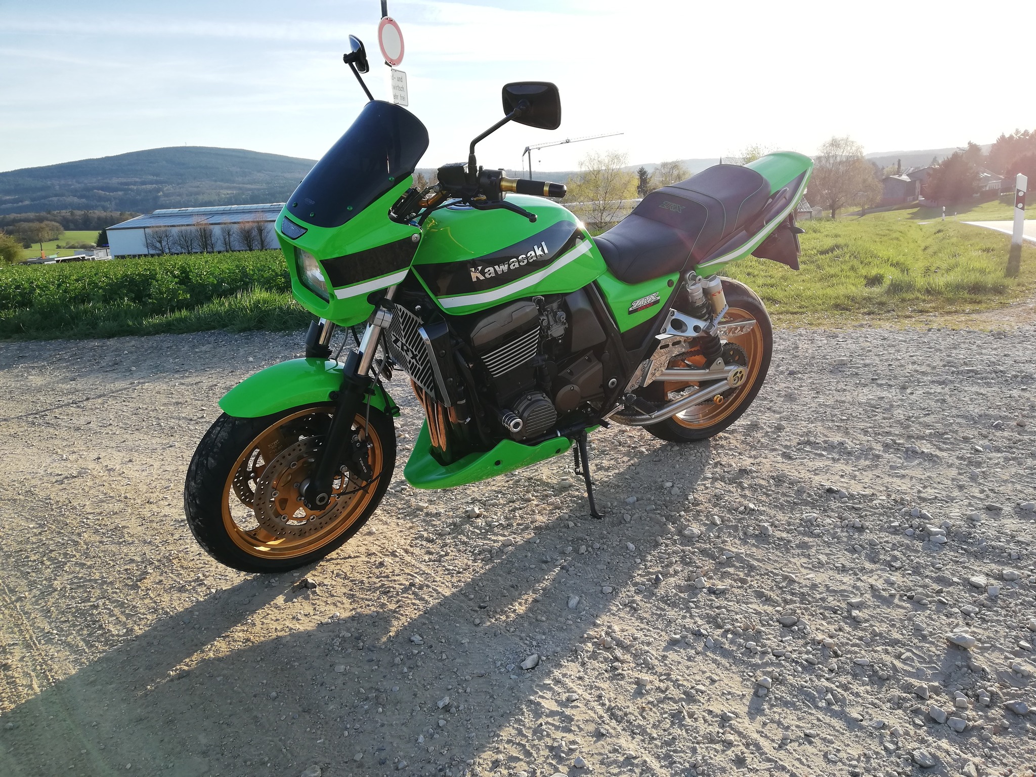 【ロー】 2004 Kawasaki ZRX 1200 with low mileage