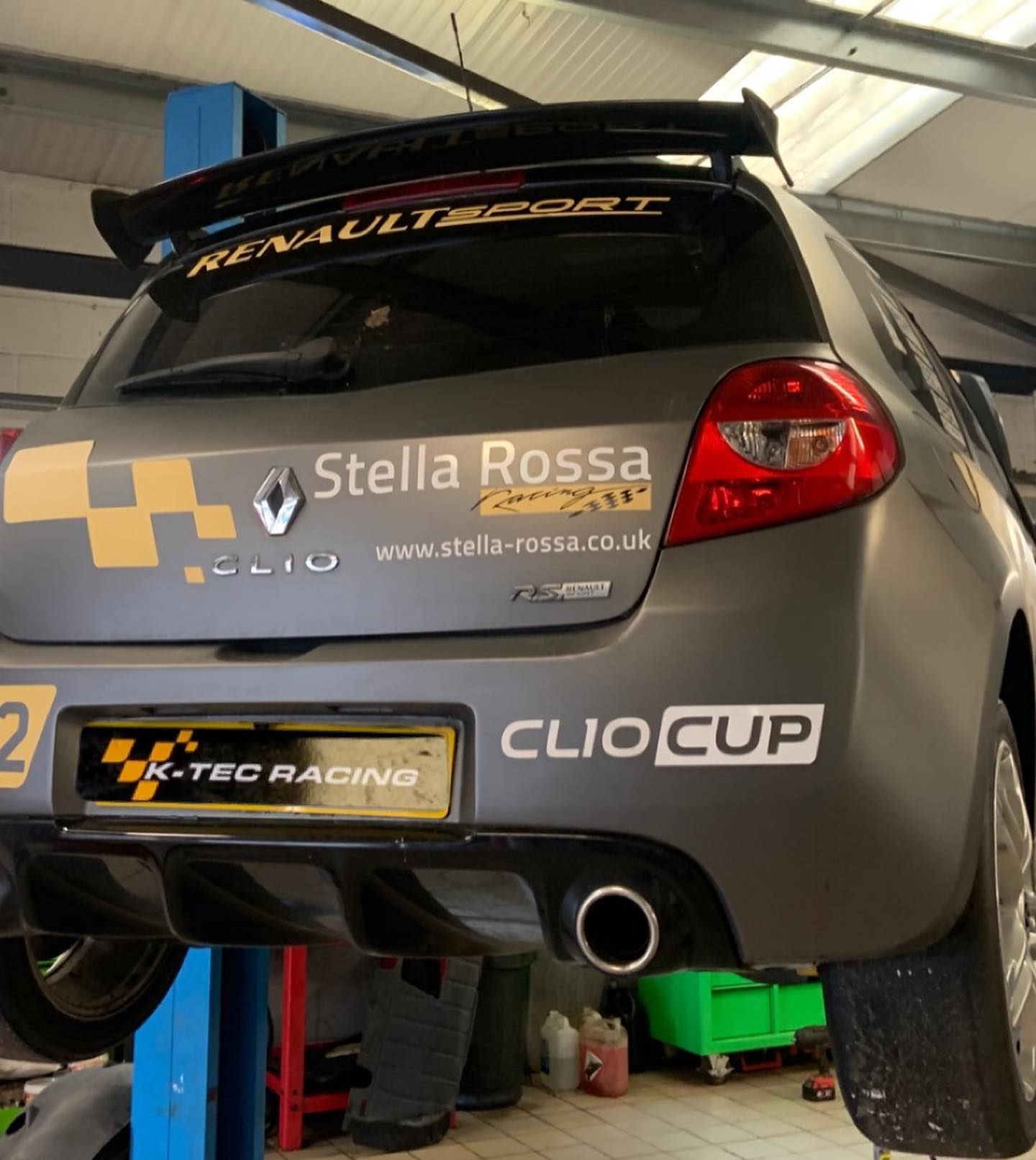 Work starts on this Clio 200 race car... - K-Tec Racing Ltd