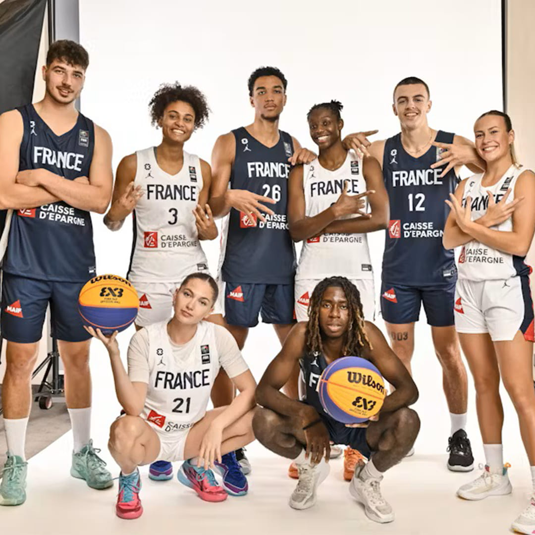 Ballon De Basket FORZA SD300 – Pour Intérieur Et Extérieur – Tailles 3 à 7 – Caoutchouc Résistant – Toutes Couleurs