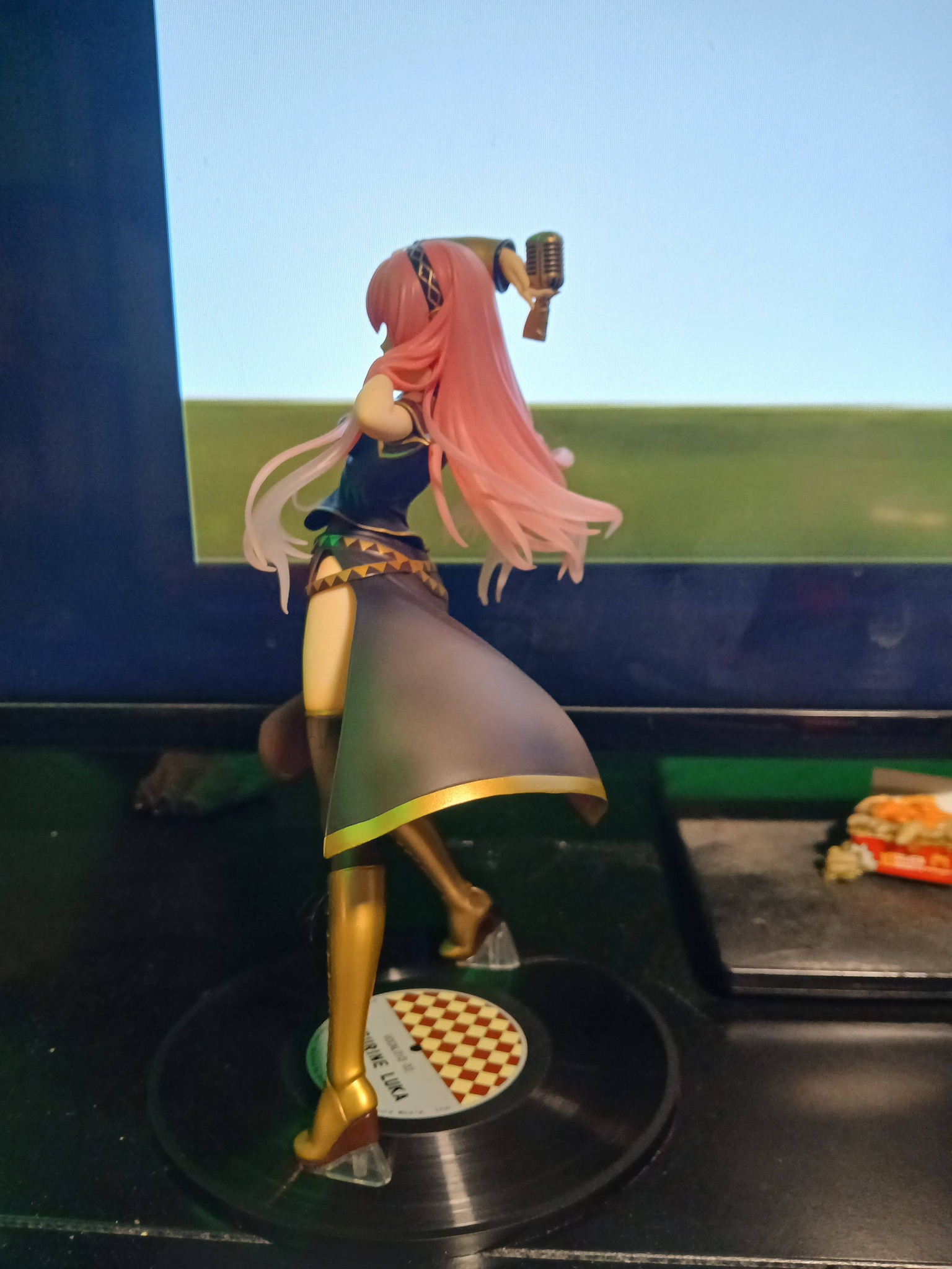 Max Factory Megurine Luka Tony Version figure review