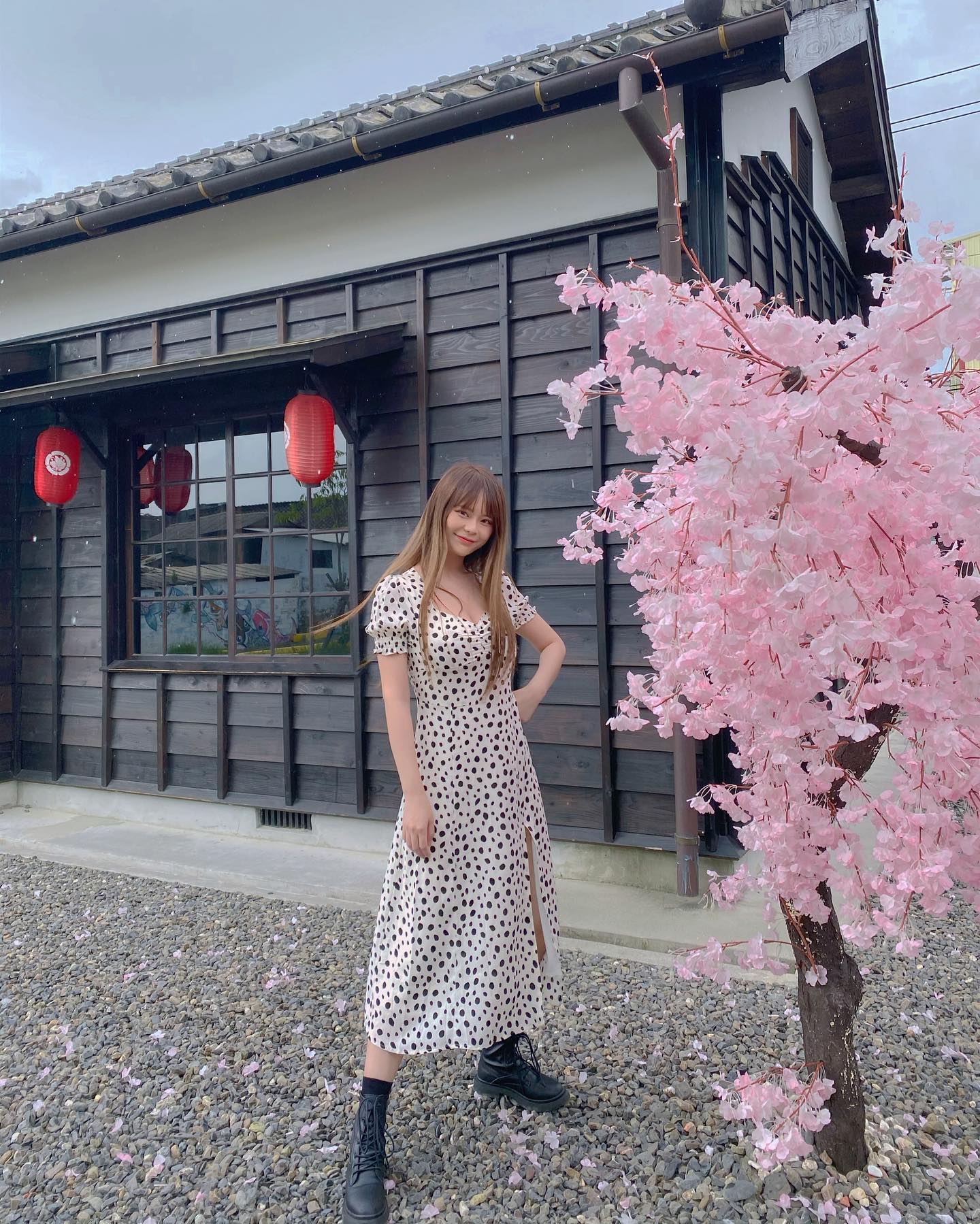 謝夏天Summer（企鵝） - 謝夏天Summer（企鵝） added a new photo — at...