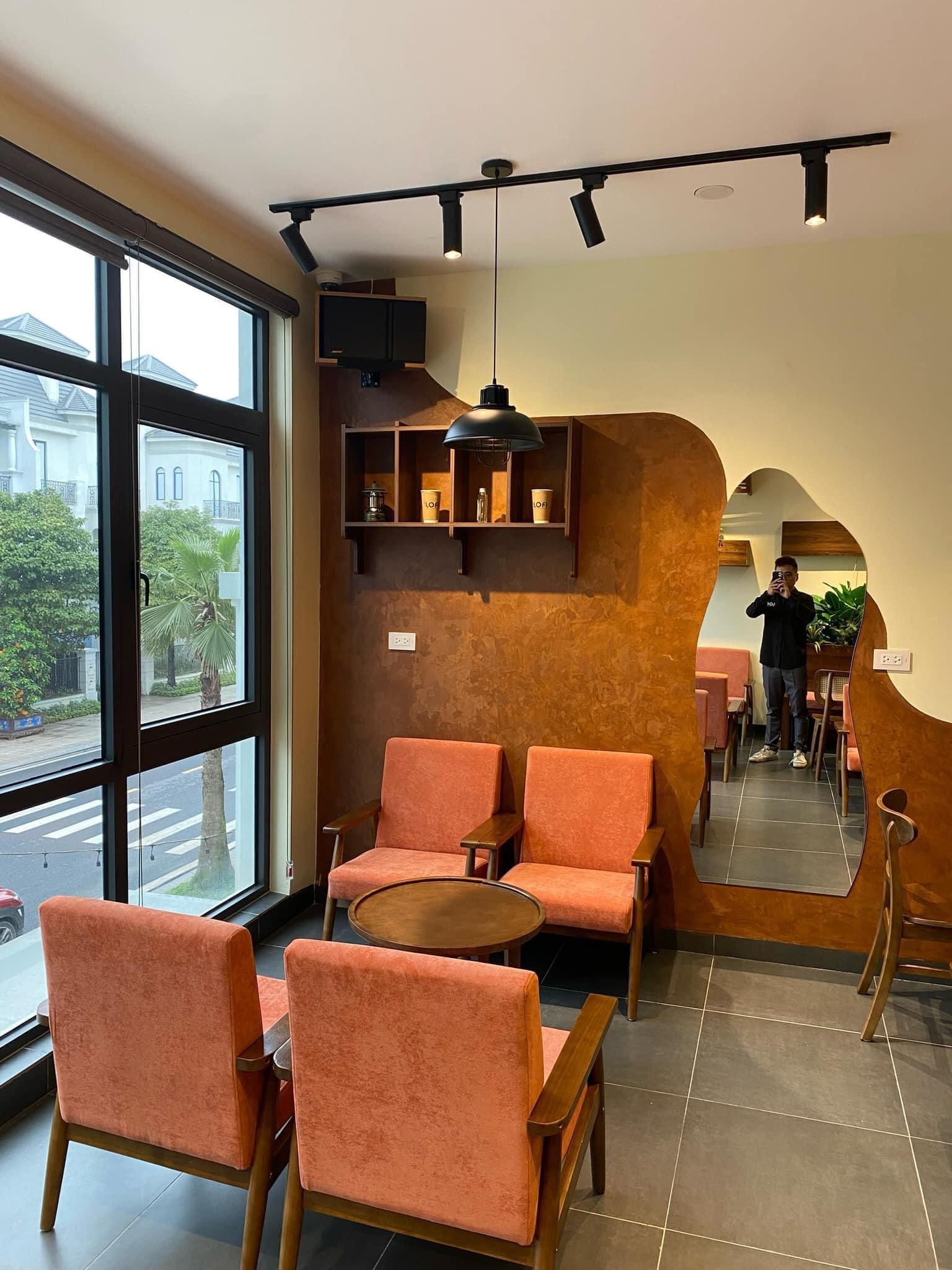 LOFI Cà phê - Ô long lâu phai Đà Lạt 80 Ô Chợ Dừa, Đống Đa | Hanoi