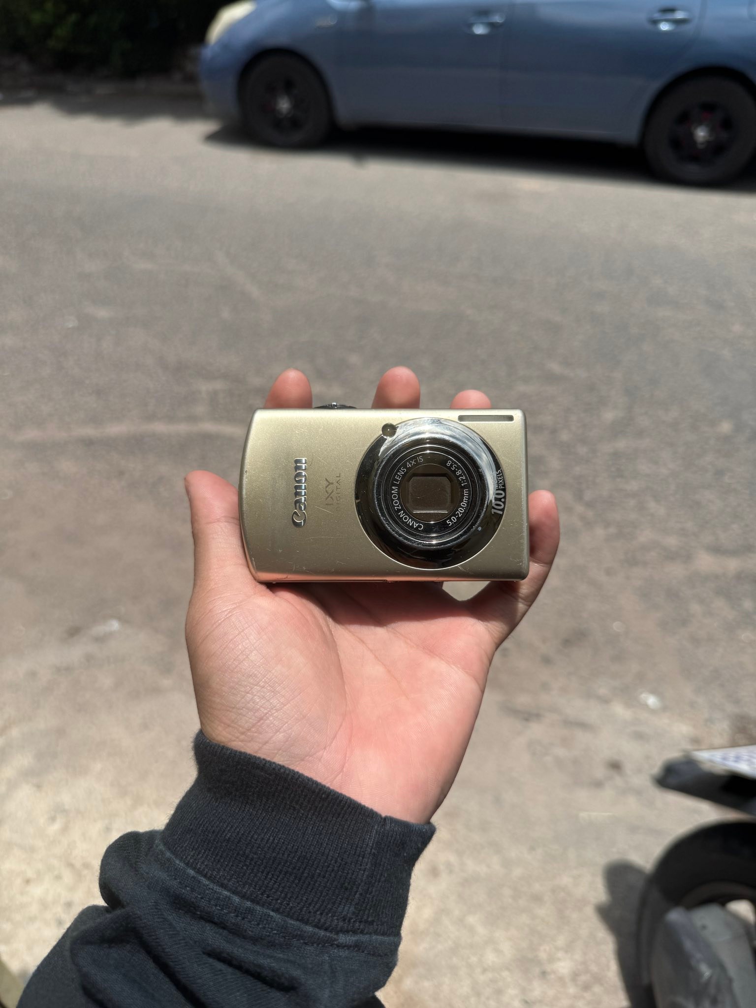 Canon IXY 920IS 10MP camera for sale