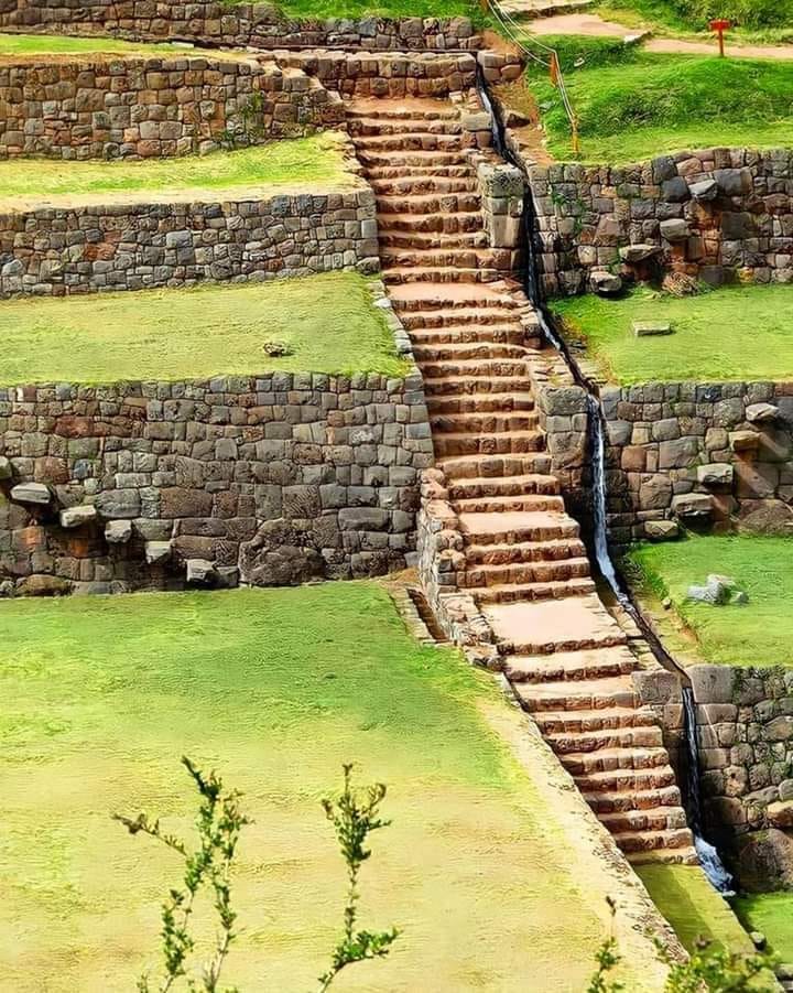 ︎ Tipón - Templo del agua Inca... - Montaña de 7 colores | Facebook