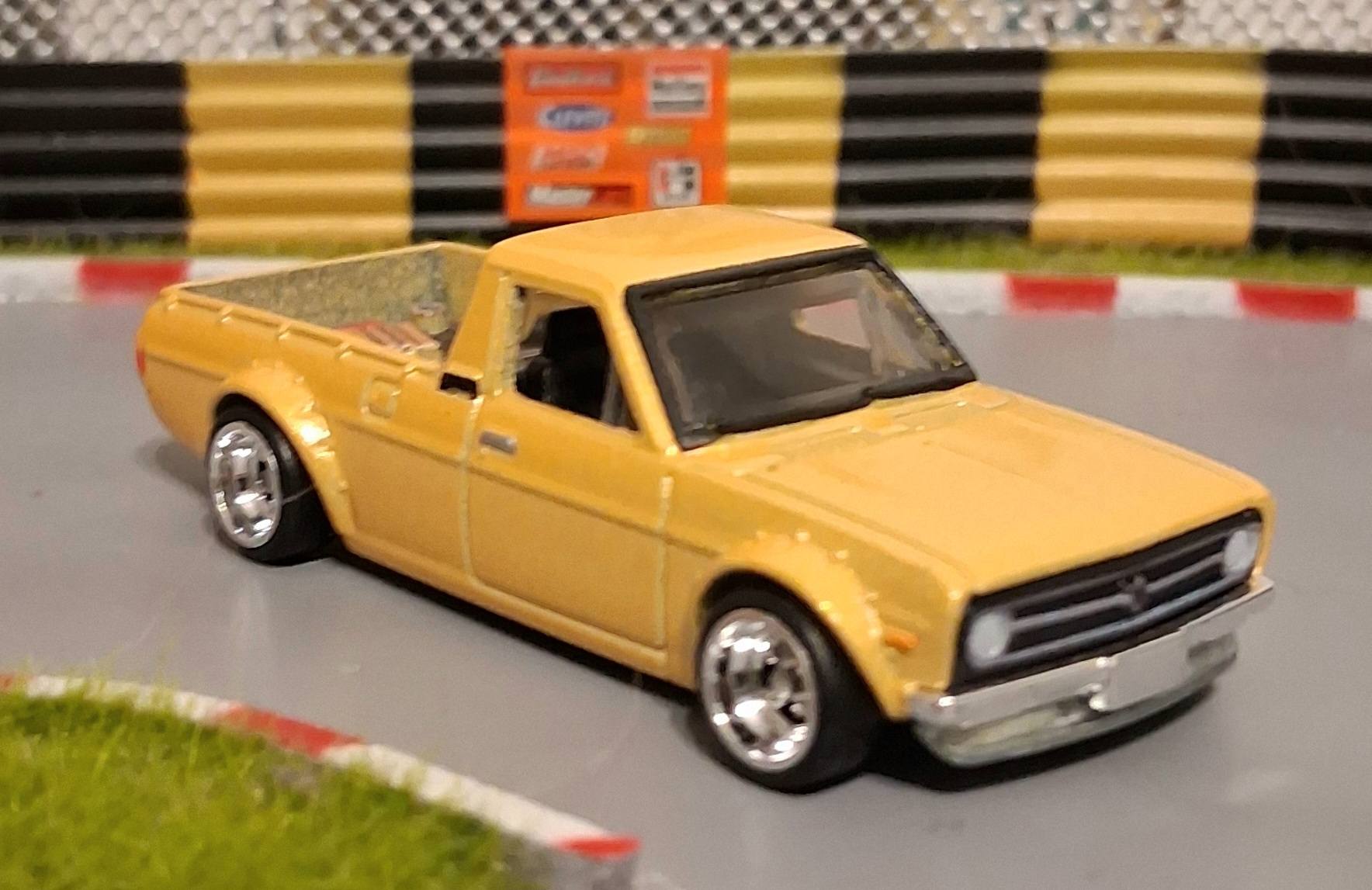 DCCLstationwagons Nissan Sunny California (1979) 1:24