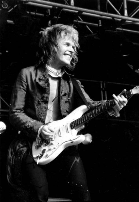 Remembering Bernie Torme on his Birthday. Guitarist for Gillan