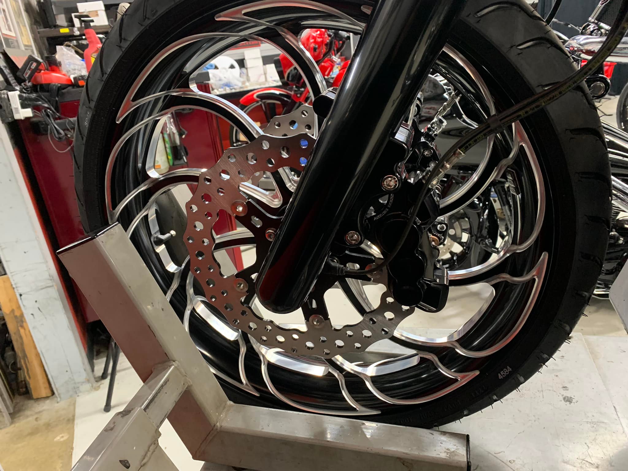 We're loving this custom bike from Zack Ness featuring an Arlen
