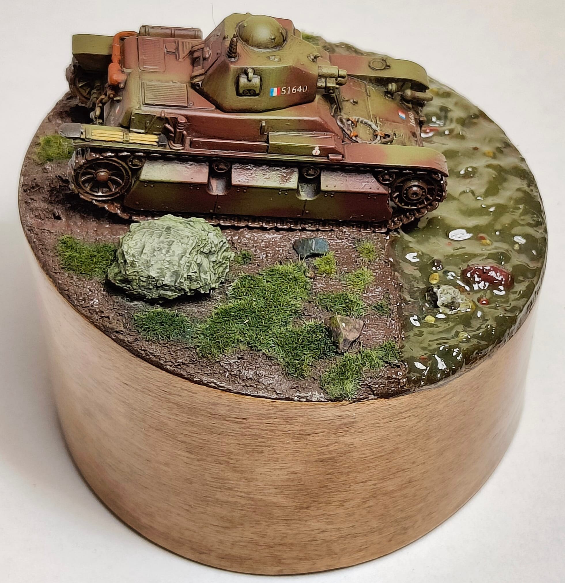 French tank Renault R40 1/35 in progress
