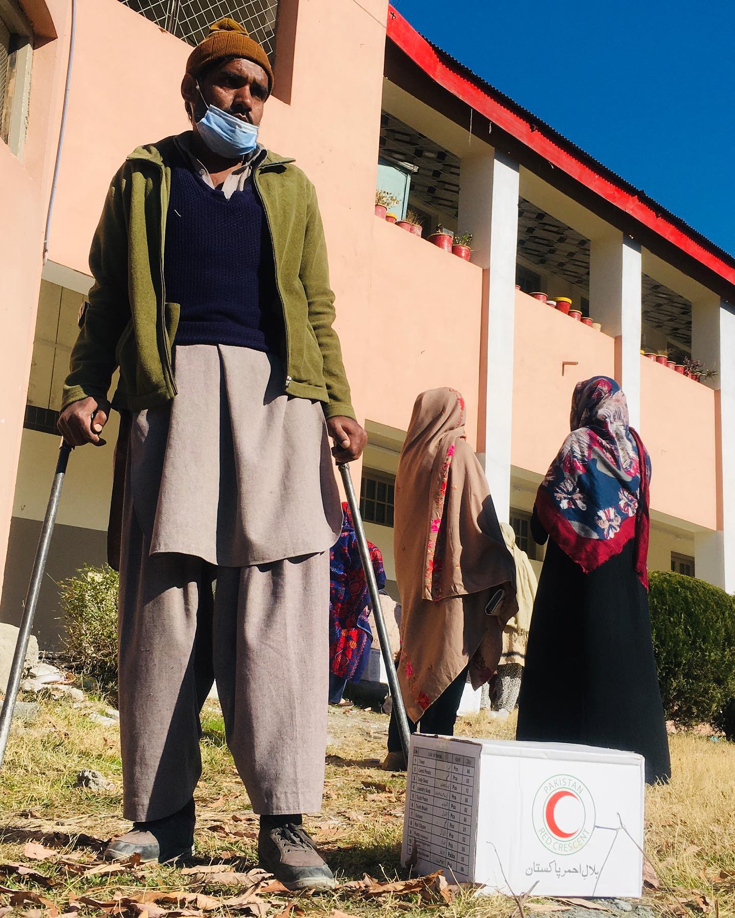 پاکستان ہلال احمر خیبرپختونخوا کی جانب سے کورونا کی وبائی صورتحال میں ...