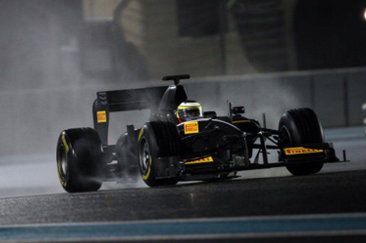 F1-Gate.com - トヨタ、FIA主催のオークションに2009年F1マシン『TF109