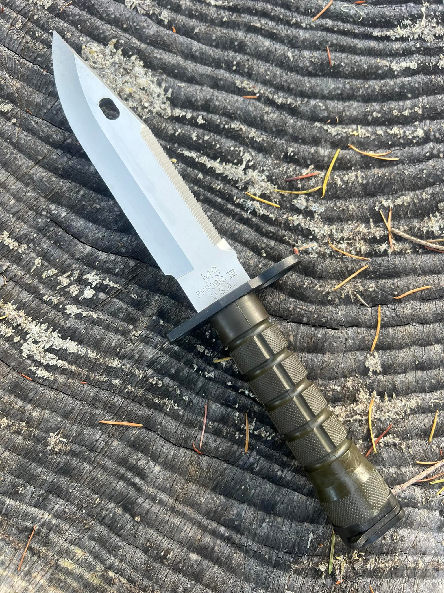 Unusual Phrobis M9 Bayonet Features