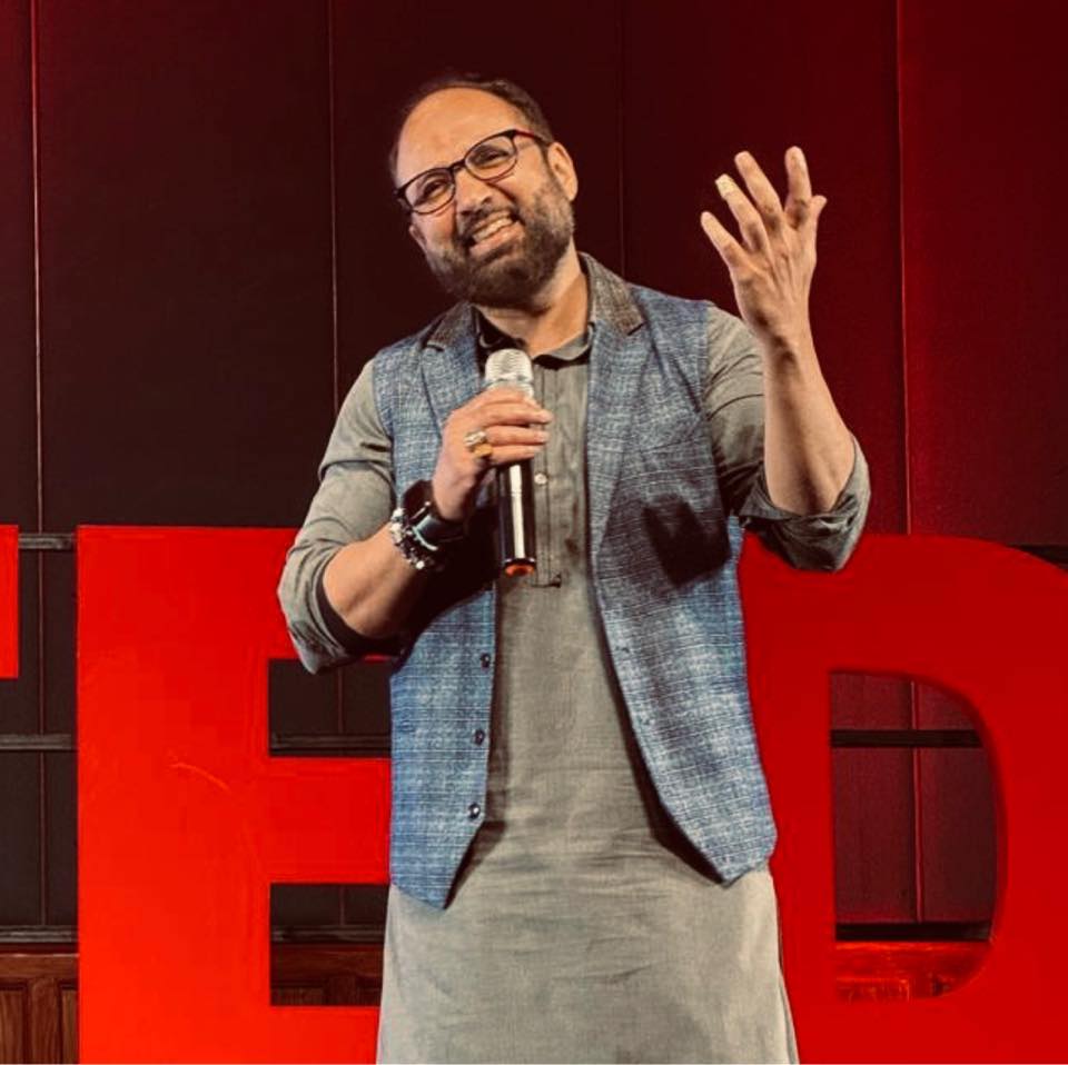 Abb hy koi bahana, main bhi soch raha hoon 😉😂 | By Ahmad Manzoor