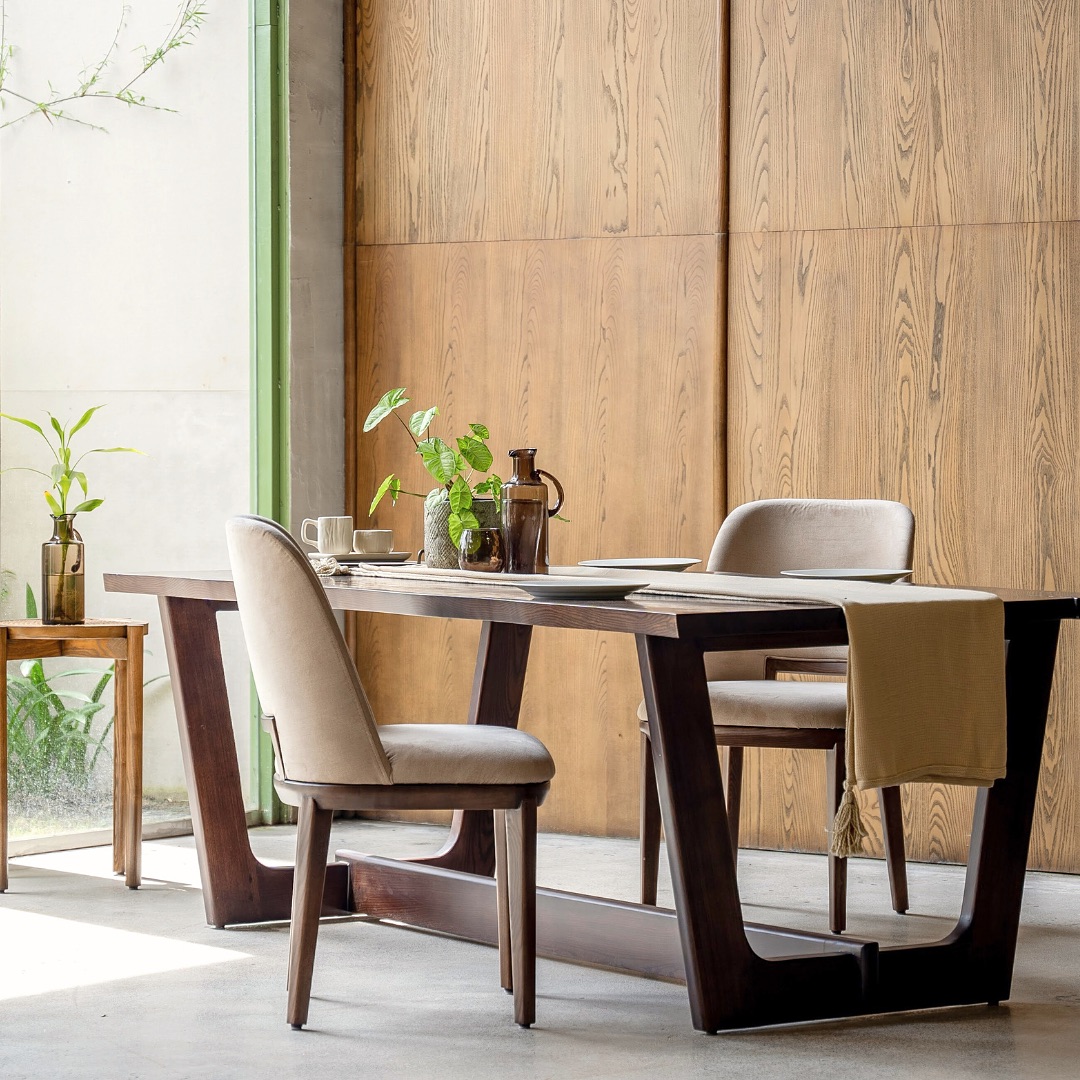 Case Study® Furniture Aiko X Base Table These lightweight