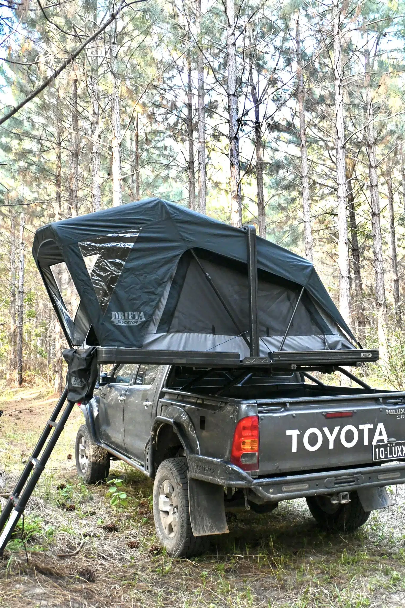 luxury big camping tents Large Cabin Inflatable Camping Tent Oxford Camping Tent Integrated Gas Column, Easy to Build, Stable and Safe Länge:7 m X-Hinge Rooftop Tent? : 25BFCM the KingCamp tent features