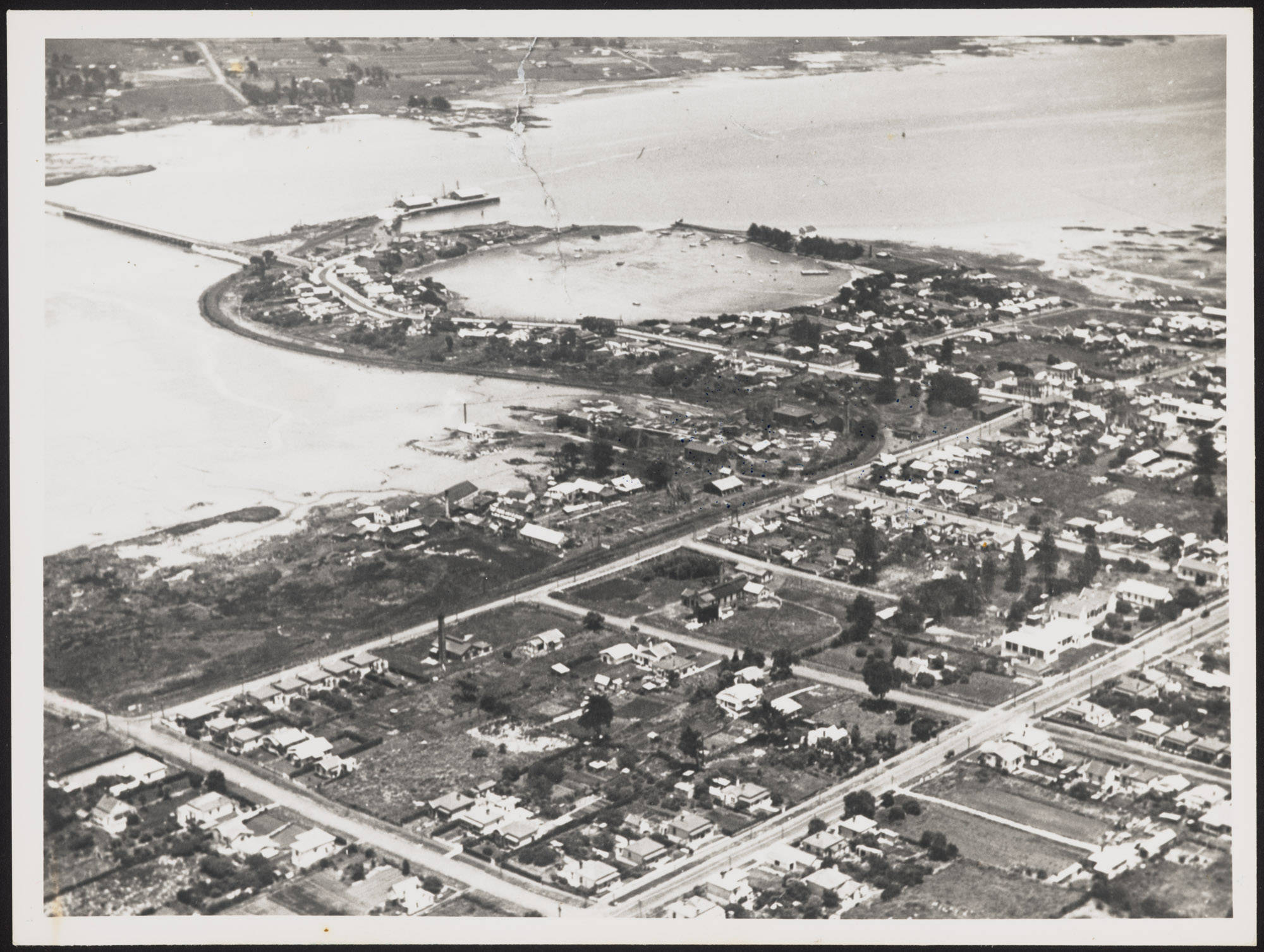 Auckland - New Zealand Herald. Aerial view of Onehunga, 1930s. Auckland ...
