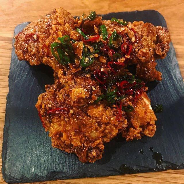 韓国居酒屋ぶりや チカチキン 불이야 치카치킨 신메뉴 간장치킨 ぶりやチカチキン 新メニュー醤油チキン登場 오사카 난바 치킨 양념치킨 간장치킨 후라이드치킨 치카치킨 불이야 불이야치카치킨 먹스타그램 맛스타그램 음스타그램 셀스타그램 일본