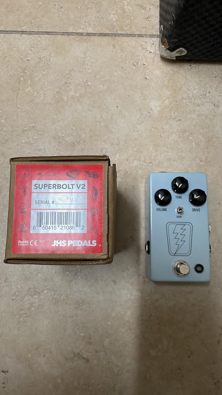 JHS Superbolt V1 pedal review with Mexican Tele and TV Jones