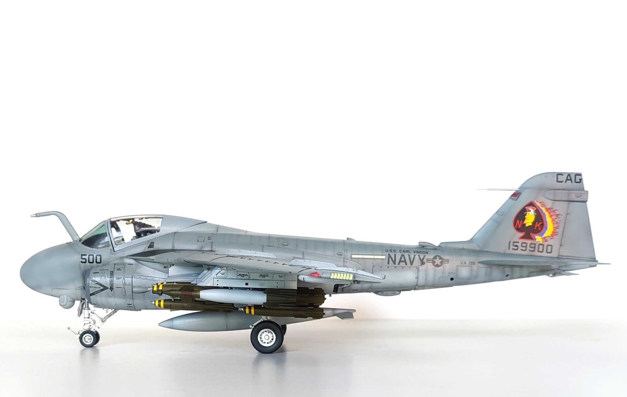 Maquette Avion Hobbyboss 1/48 – A-6E TRAM Intruder – Kit à Monter – Peinture Et Colle Non Incluses