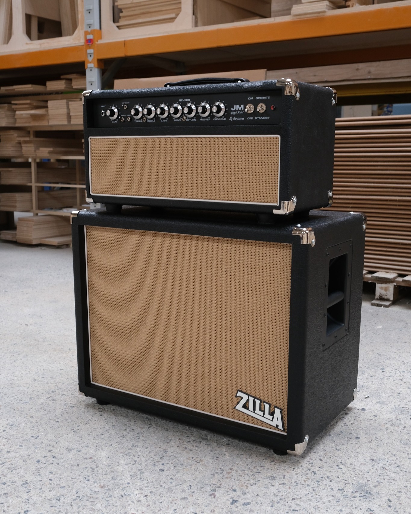 Here we have a G12-65 loaded Fatbaby 1x12 with a Ceriatone JM