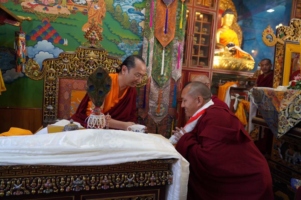 The 42nd... - The 42nd Sakya Trizin Ratna Vajra Rinpoche