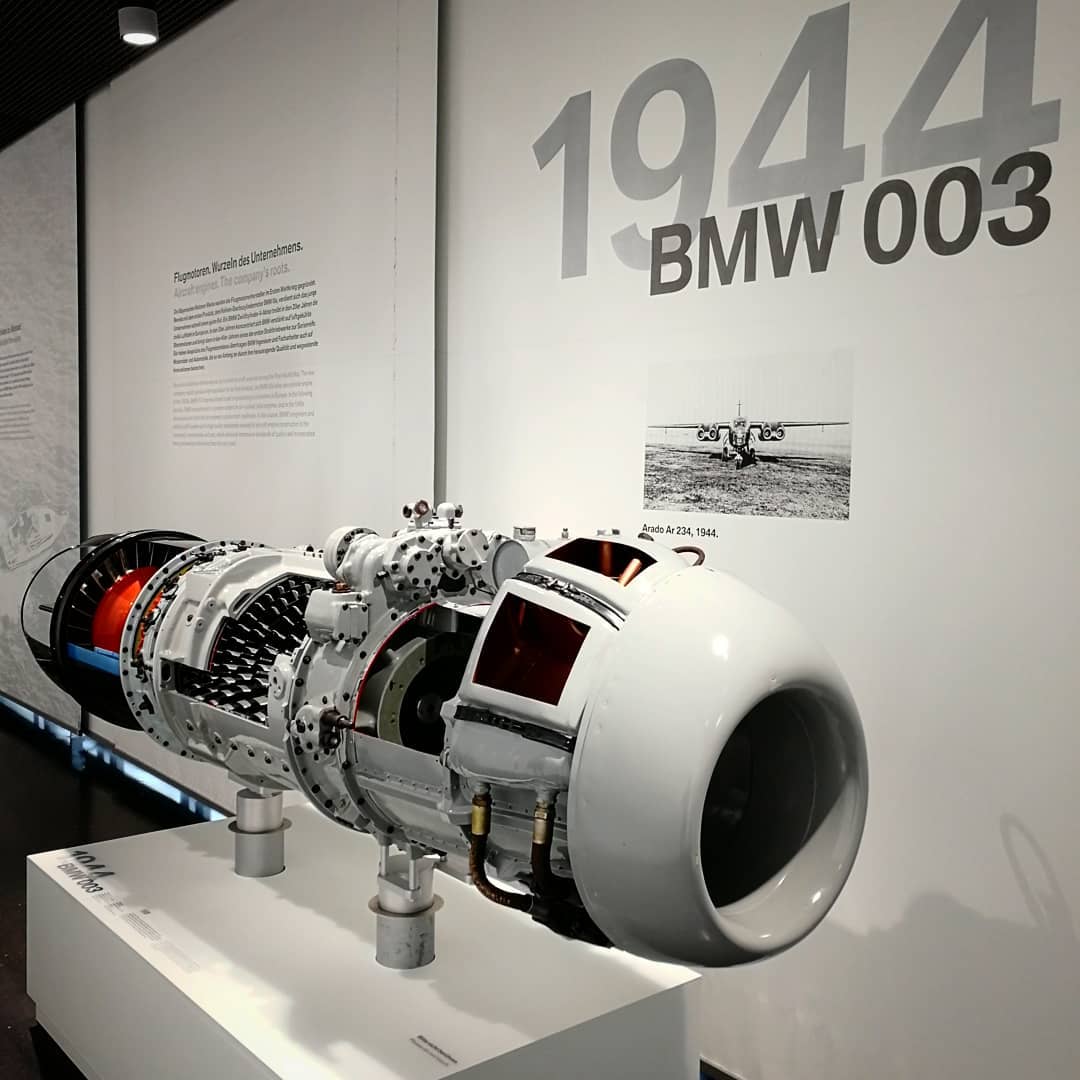 Look inside the German BMW 003... - Military Aviation History