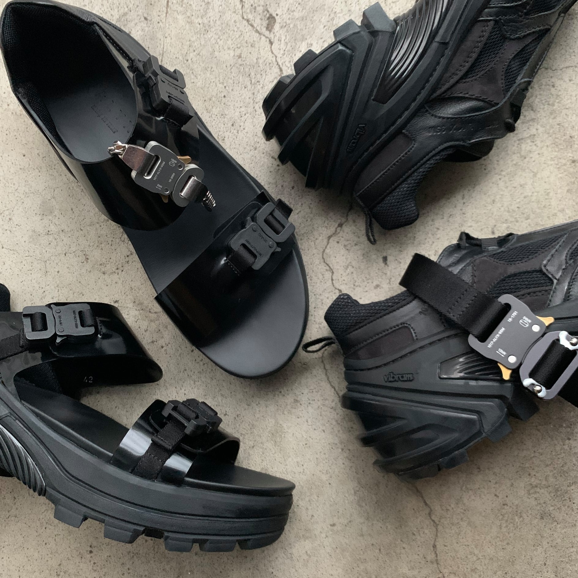 1017 ALYX 9SM - Vibram Sandals | HBX 1017 ALYX 9SM VIBRAM SANDAL 
