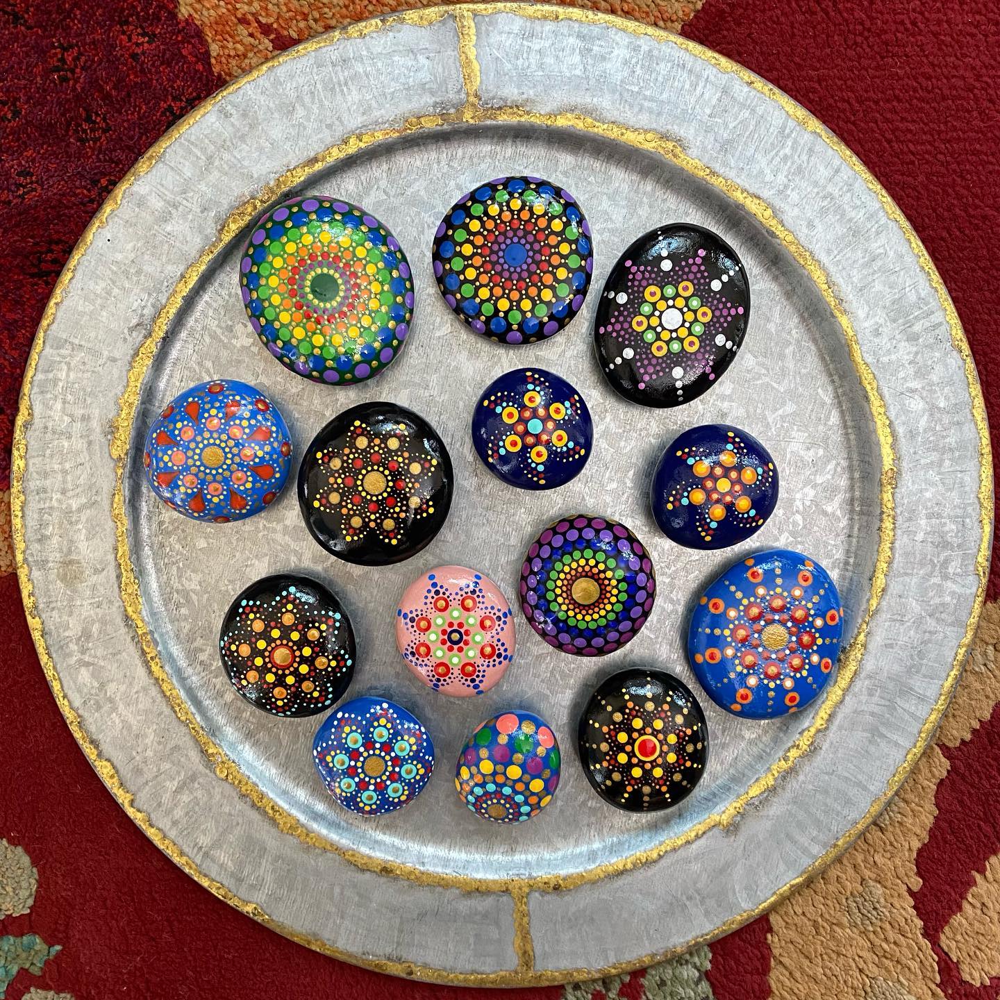 🌻mini mandala rocks🌻 cute little rocks... - Flower City Rocks