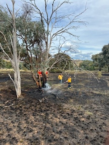 NSW RFS crews, assisted by FRNSW,... - NSW Rural Fire Service | Facebook