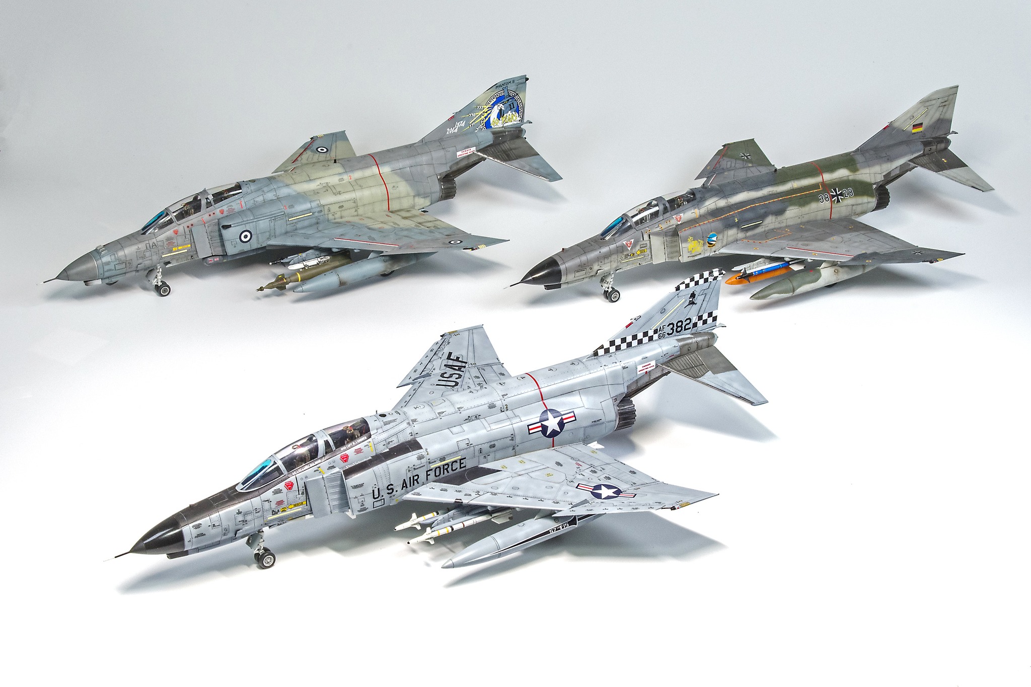 New Picture. F-4 Phantom II, 1,:48 Dicast, franklin mint-armour