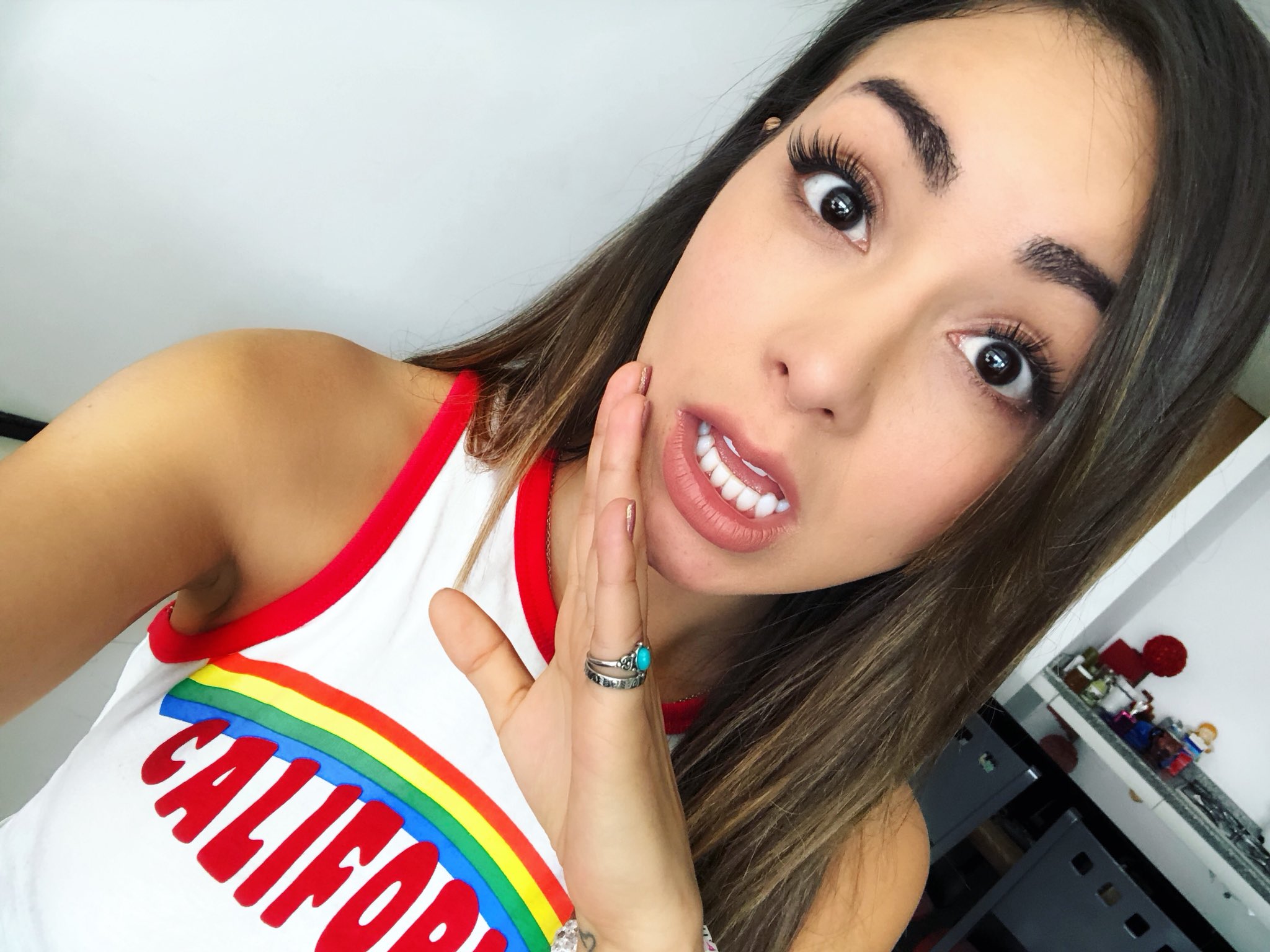 CaELiKe VLOG