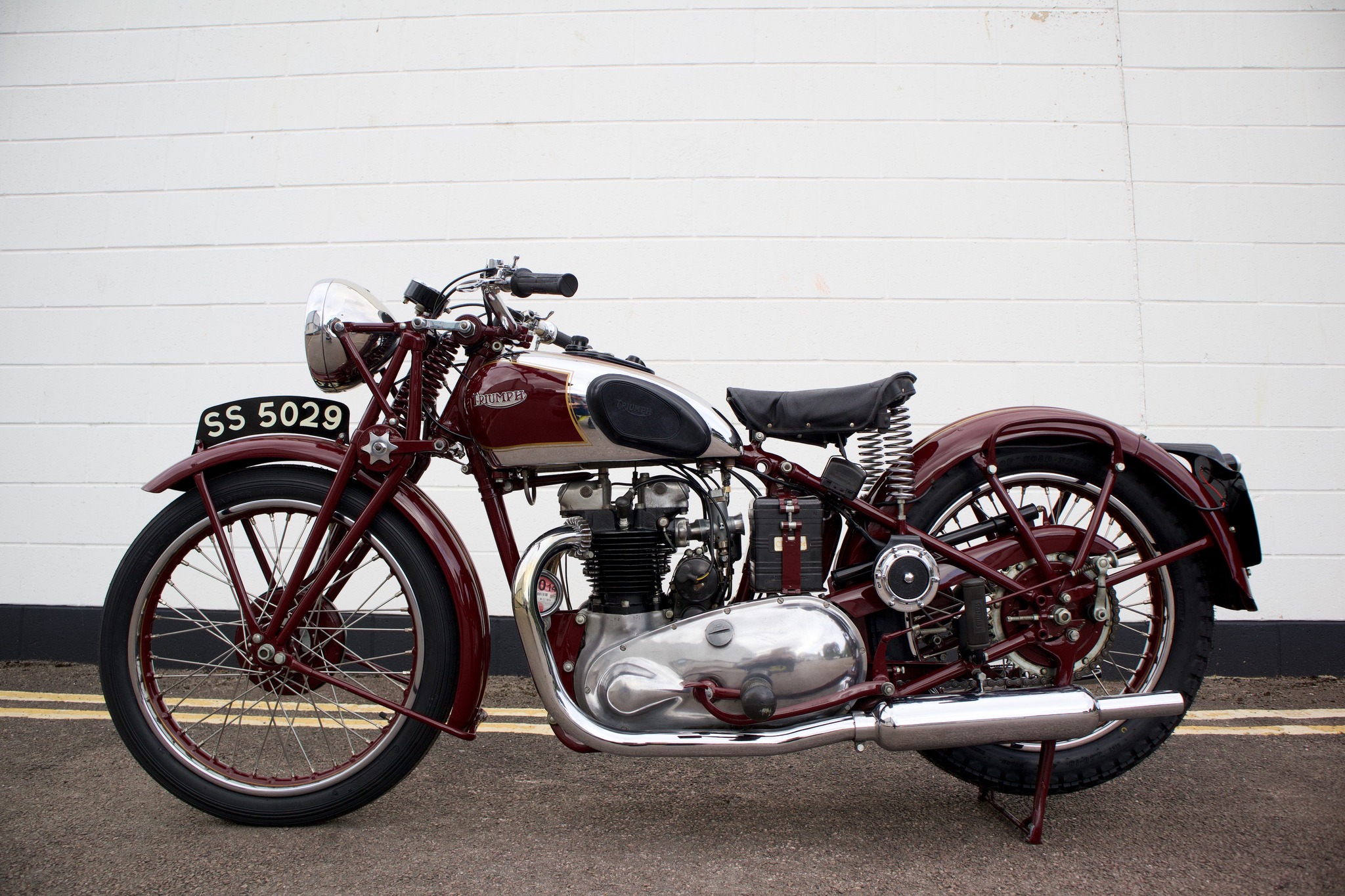 1958 Triumph 5T Speed Twin 500cc Pre - Unit. £5,295 Looks to be in