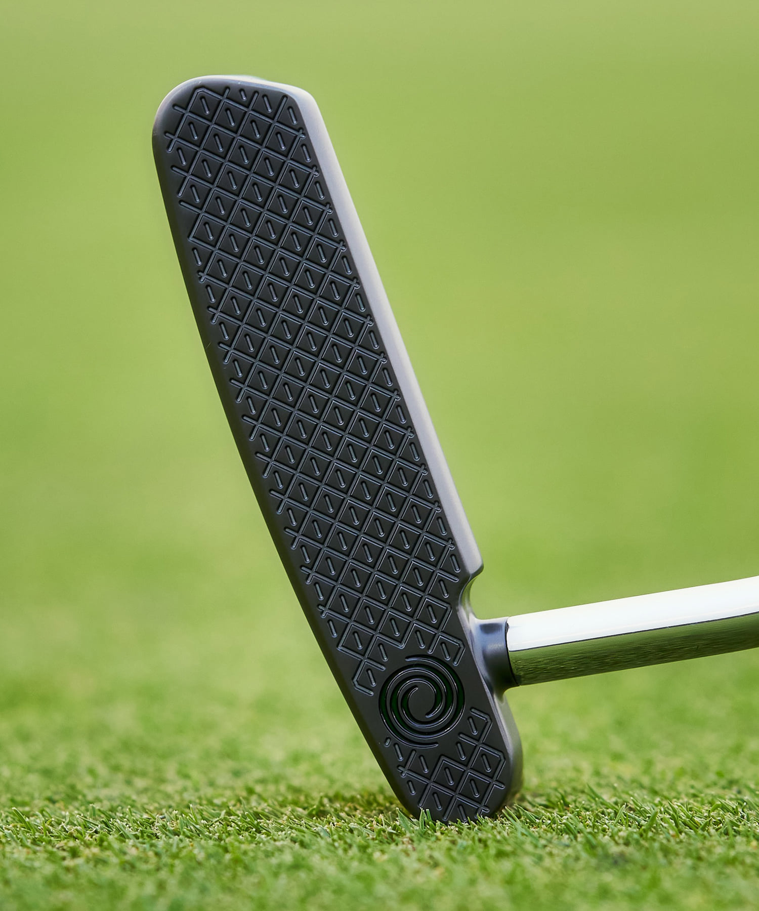 Odyssey Golf - Our Microhinge Star insert and Deep Diamond... | Facebook