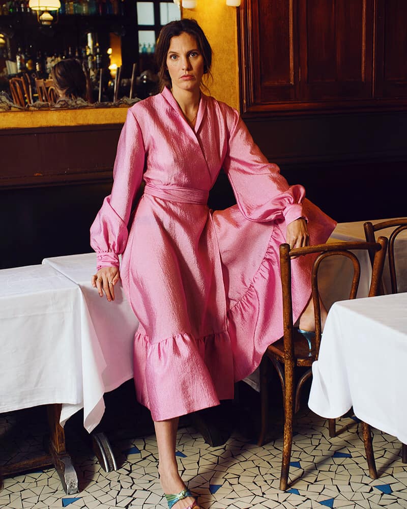 This beautiful Stine Goya Studio dress is now 50% OFF in store and online at fabiani.ie✨💥🙌 Super flattering wrap style, wear this dressed down with sneakers or with heels for a classic