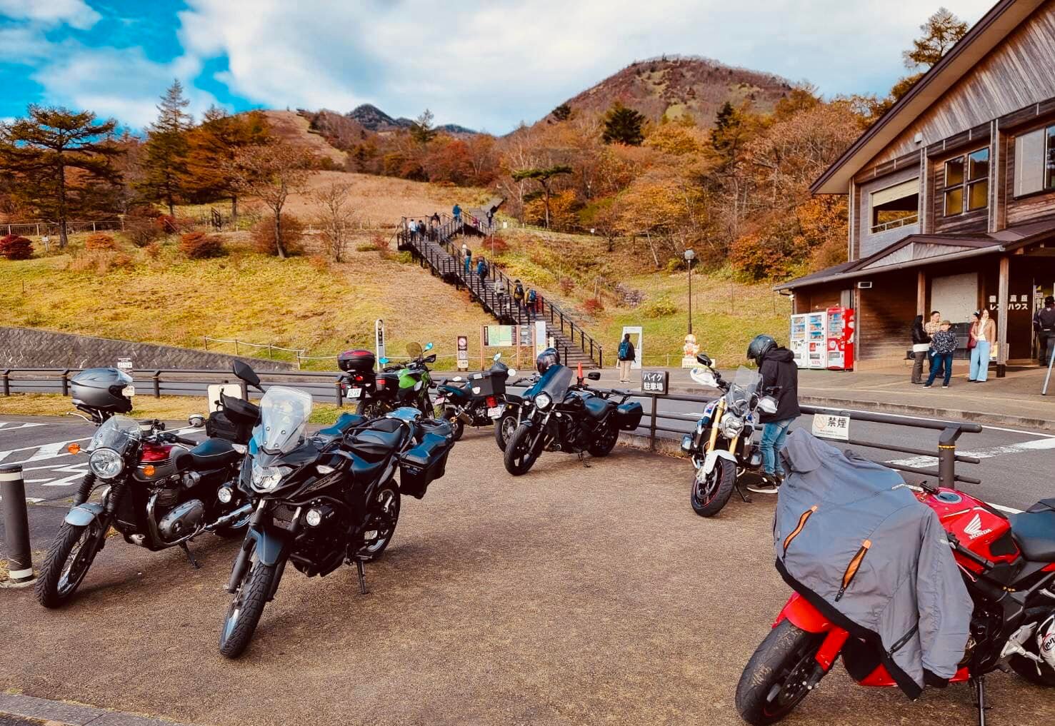 Japan Rider - ฤดูกาลขี่รถมอเตอร์ไซด์ในญี่ปุ่นเริ่มแล้ว... | Facebook