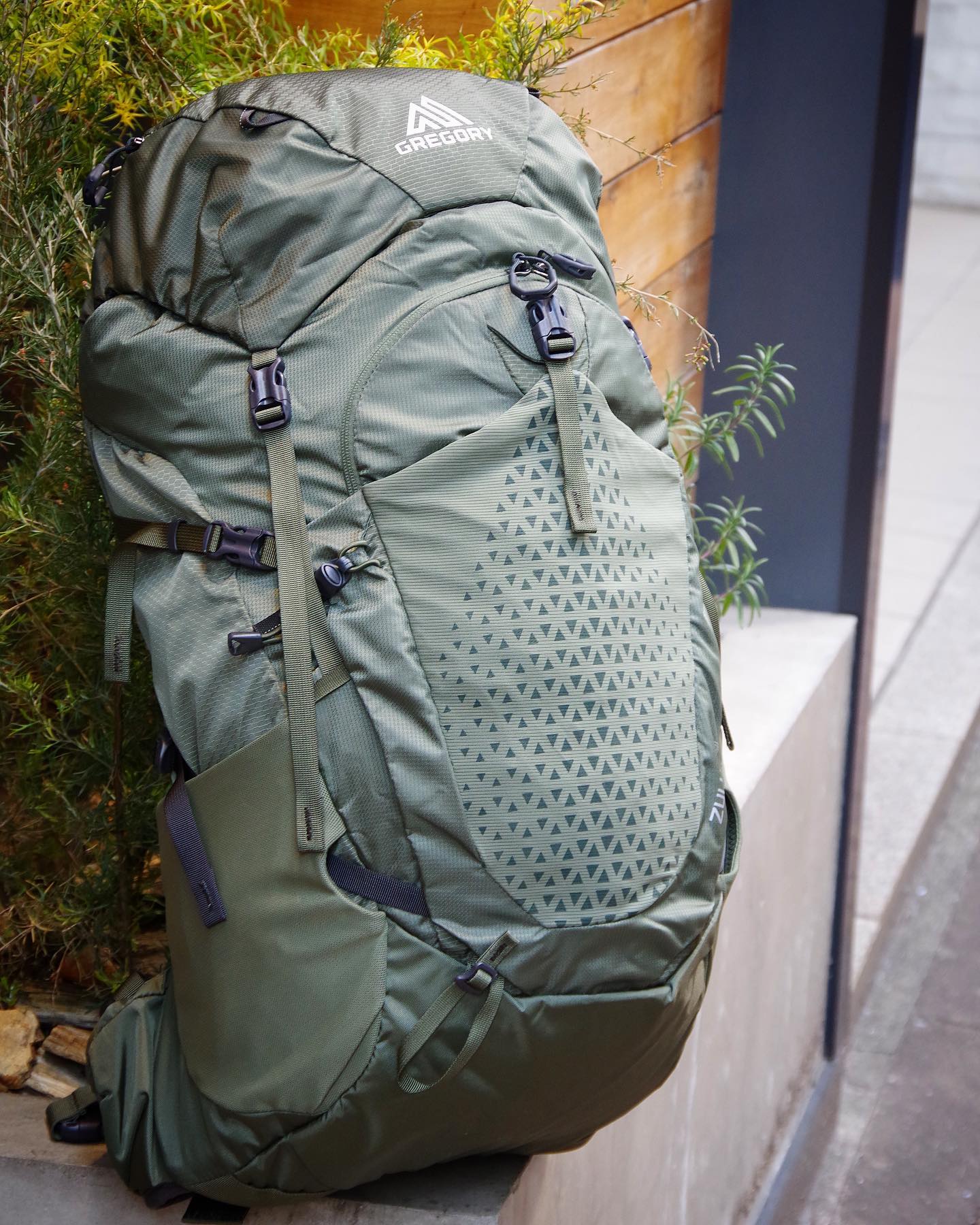ZULU NEW COLOR》 . . 皆さんこんにちは グレゴリー銀座です . . 本日 