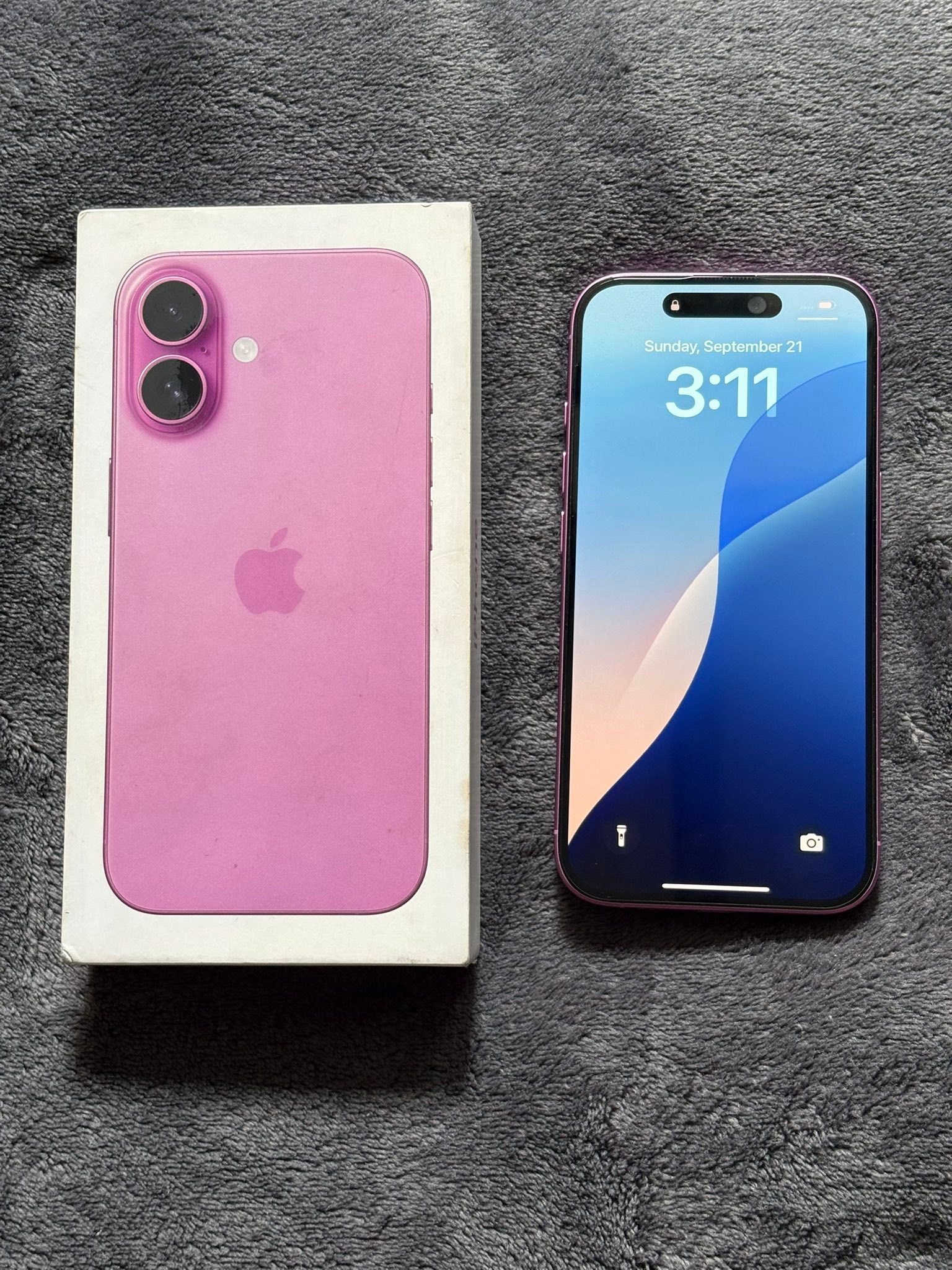 iPhone 16 128GB pink for sale