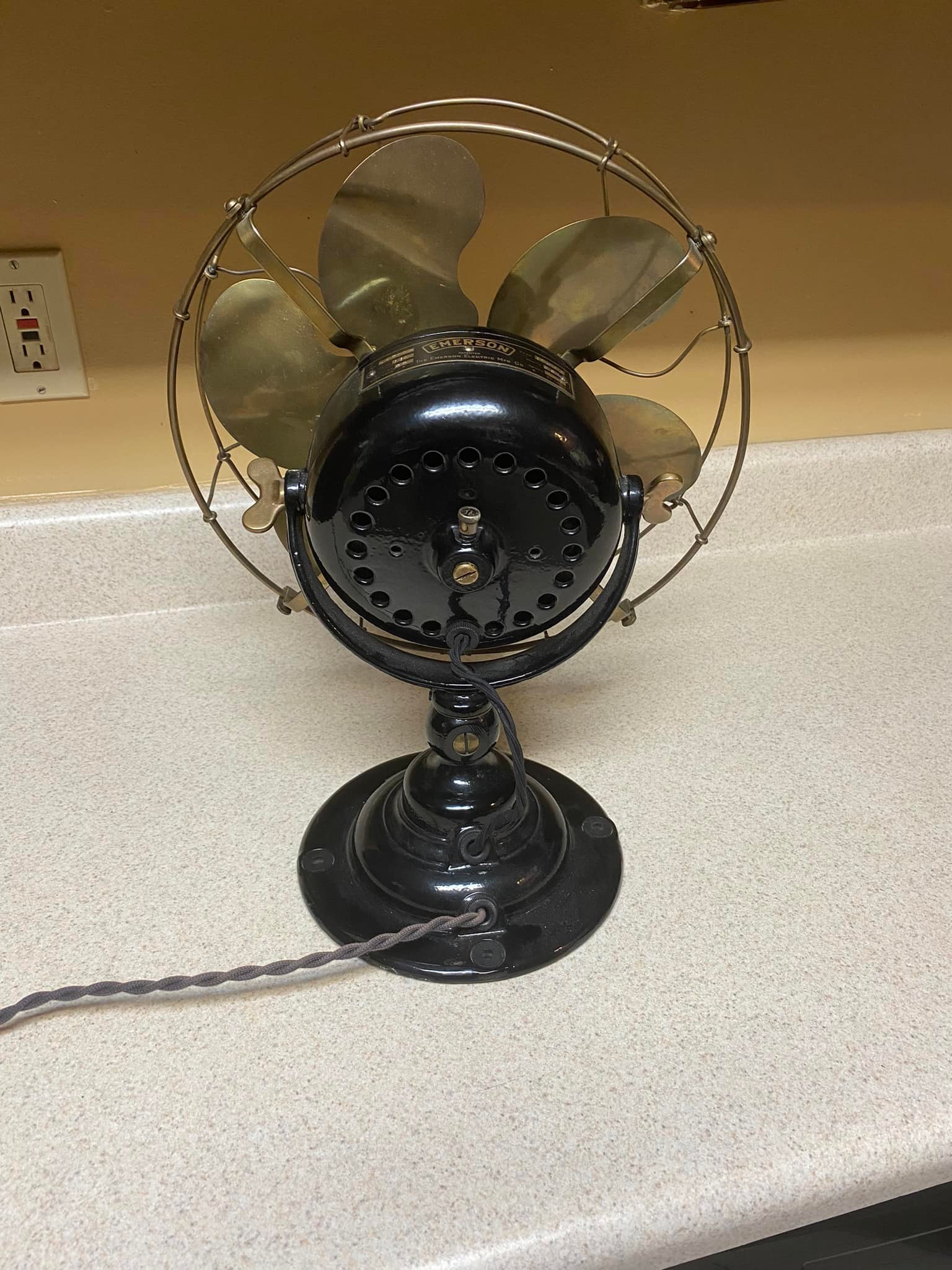 Finally found a Barber-Colman bakelite fan on the market place