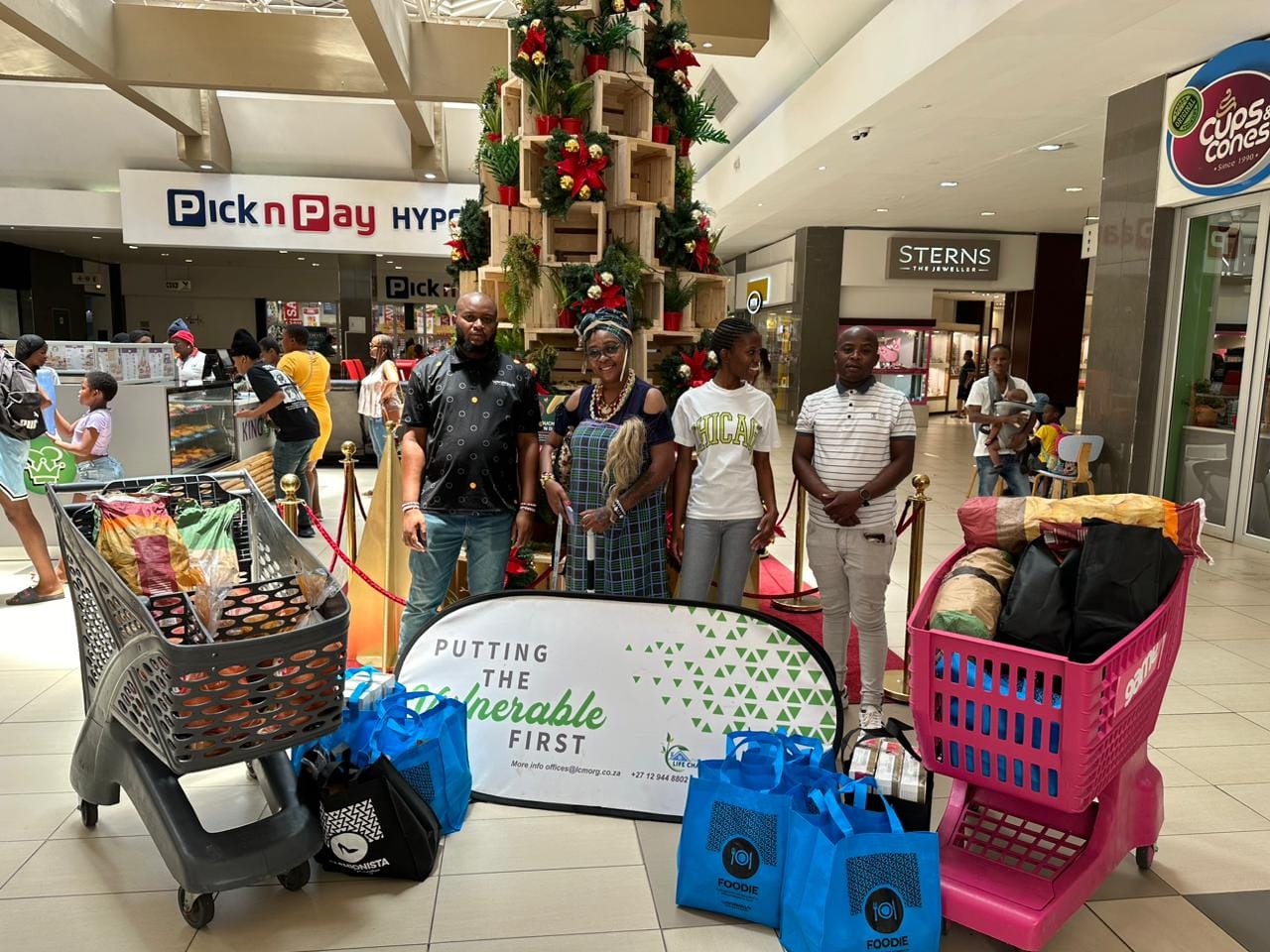 A huge festive season thanks to... - Life Changing Projects