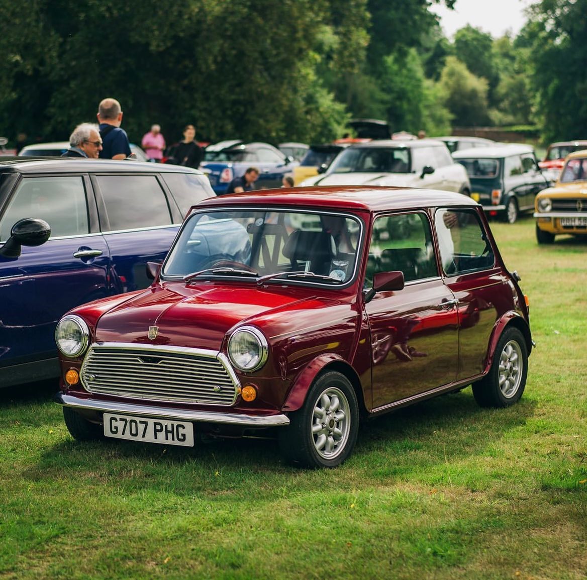 UKMinis - LOVE a Mini 30 🤤 one of the best Mini colours...