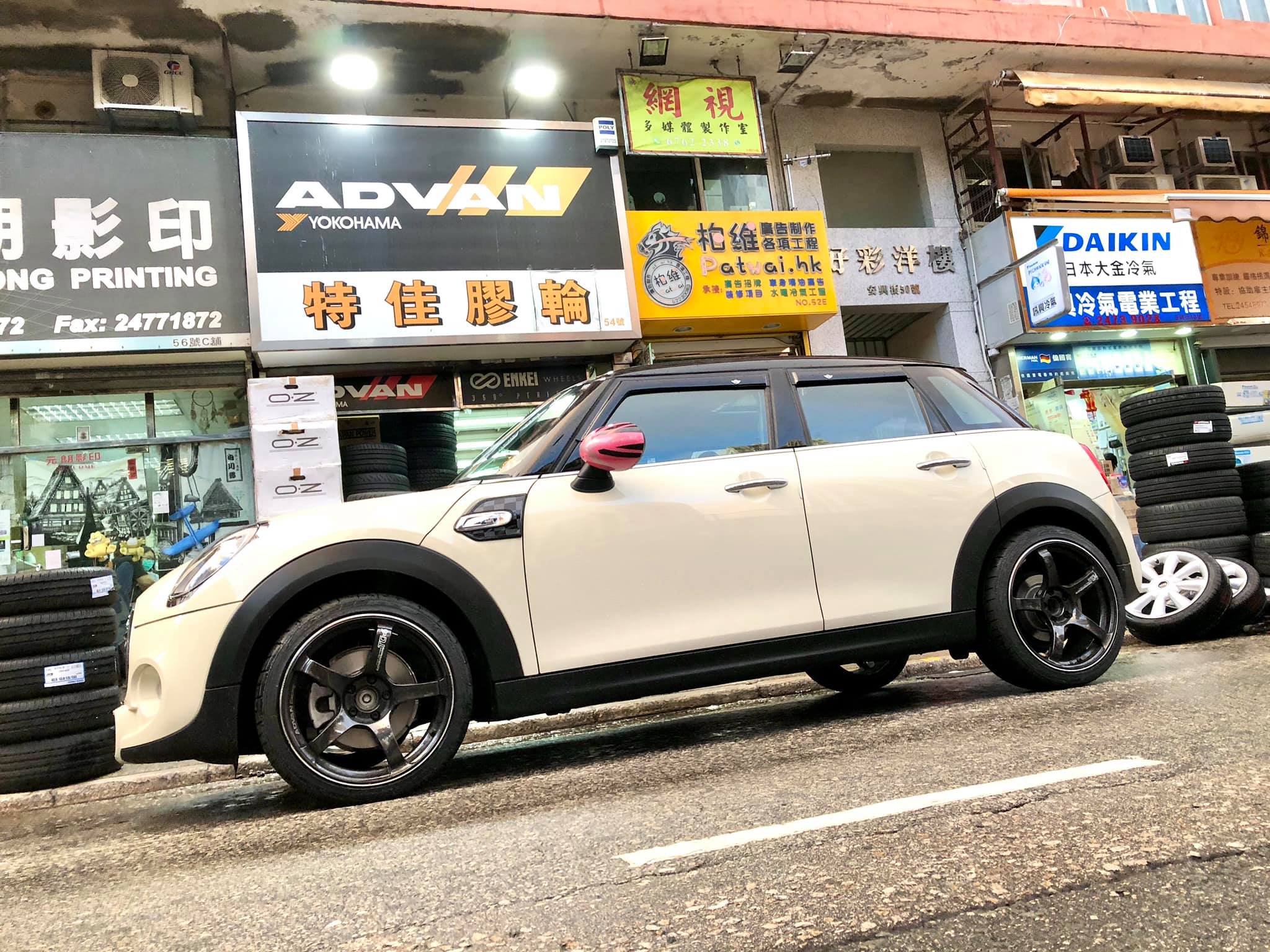 特乖車輪工C - MINI COOPER Wheel — ADVAN RACING TC-4 18” Black 