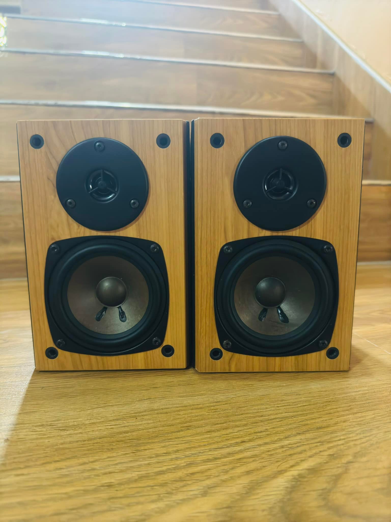 スピーカー・ウーファー TANNOY Mercury mR Cherry Brand new condition Tannoy Mercury mR Cherry Surround speaker. 8