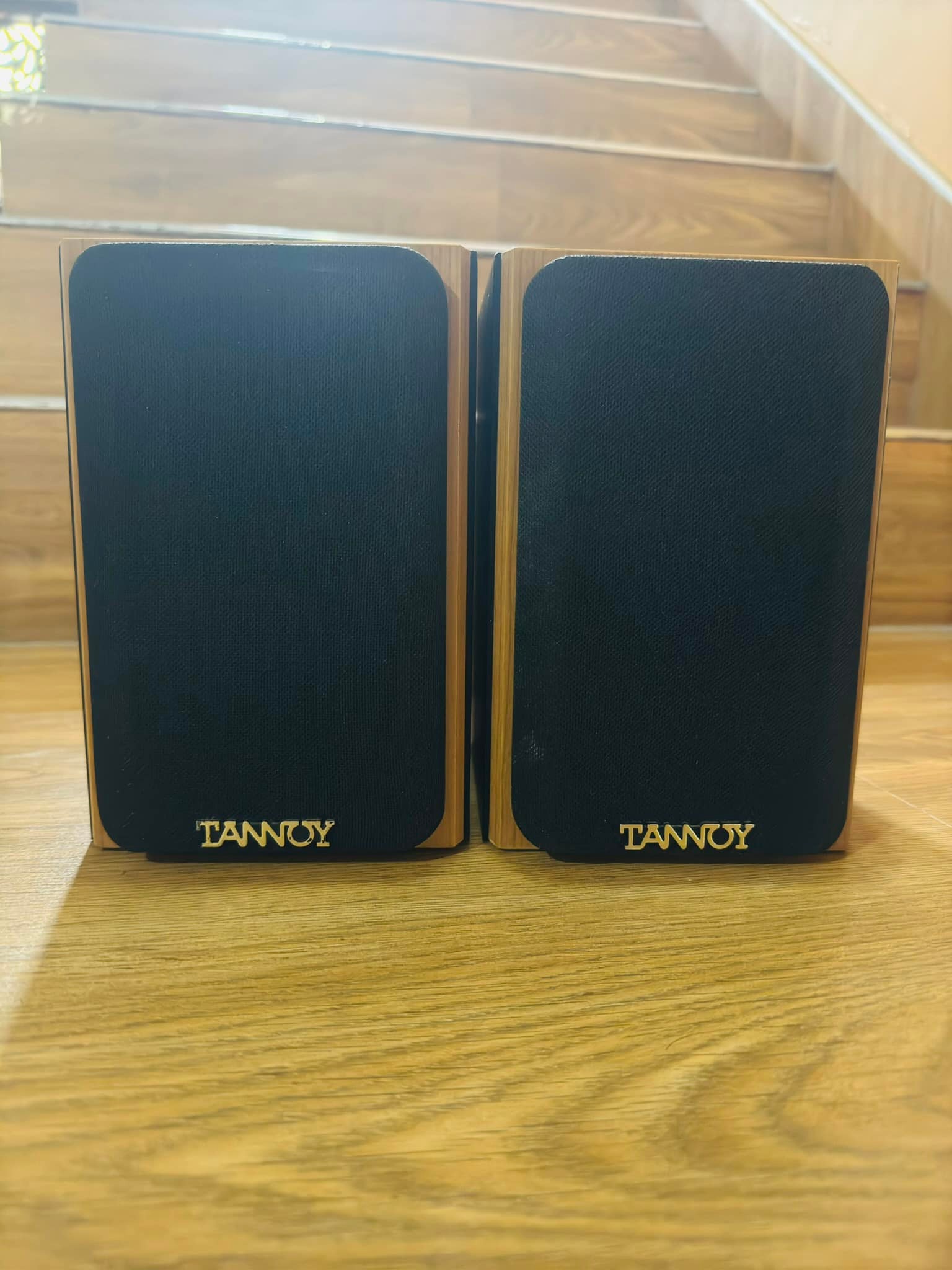 Brand new condition Tannoy Mercury mR Cherry Surround speaker. 8