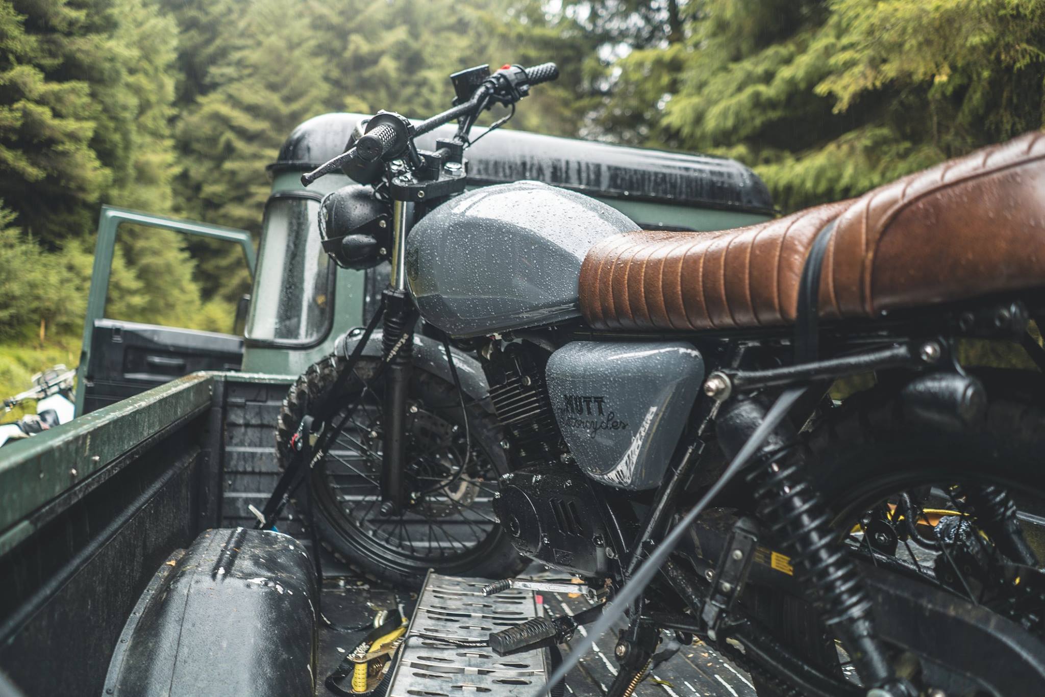 マットモーターサイクルズ - It