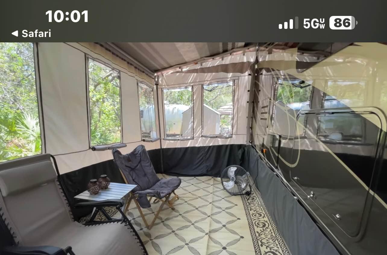 Carefree Buena Vista Plus 3.0M Room