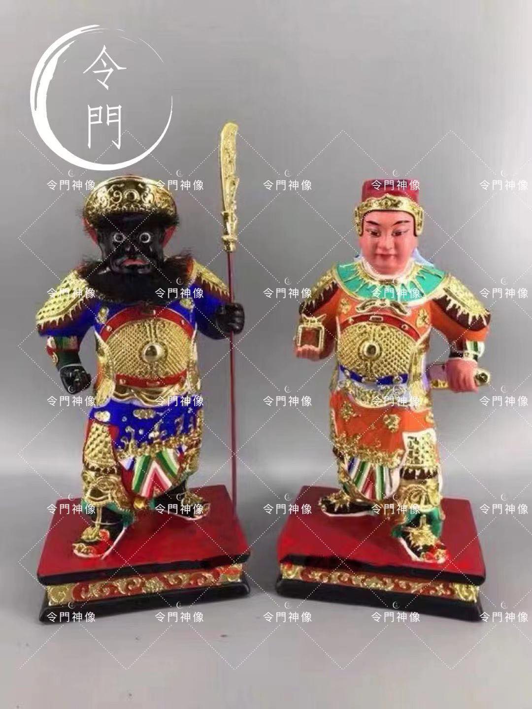 关帝庙里关羽的身边站着两位大将，一位是关平，还有一位是周仓。关... - 令門神像 Ling Men Art Gallery | Facebook